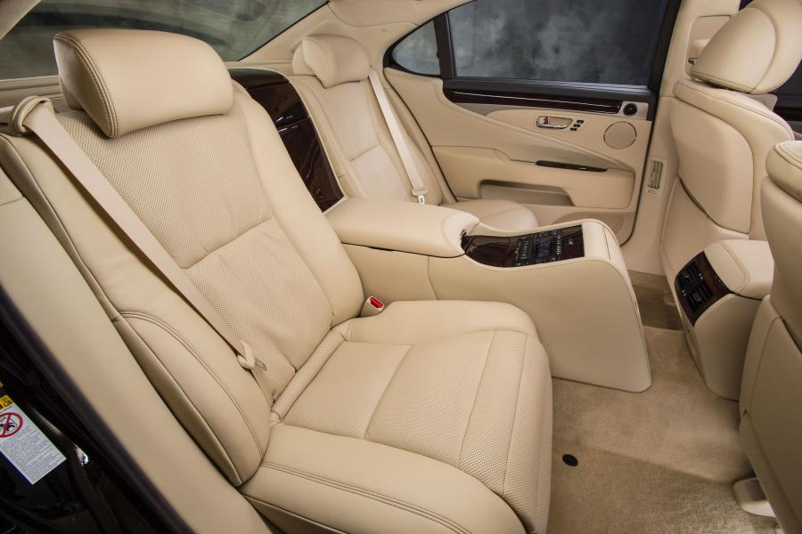  Lexus LS460 2013 года  (фото 73 из 111)
